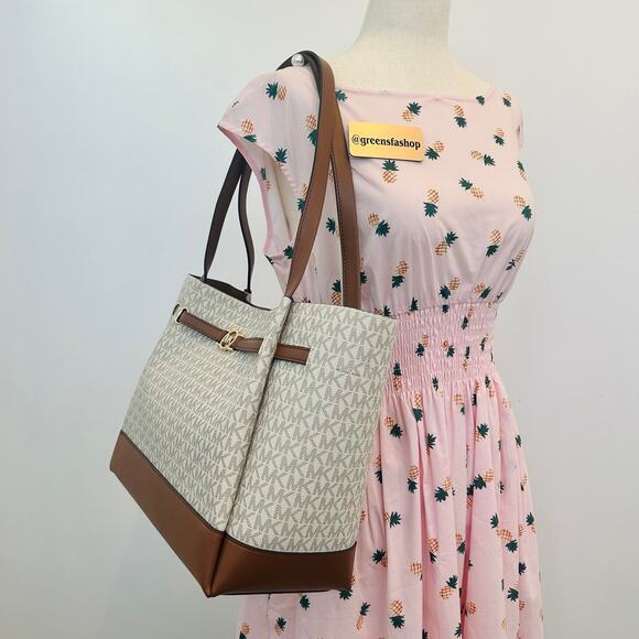 Michael Kors Purse Reed Large Logo Tote Bag Vanilla MK - Picture 9 of 9